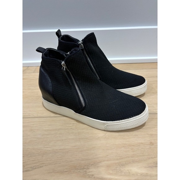 Steve Madden Black Wedge Sneaker Booties Side Zip Women's Shoes - Picture 6 of 7